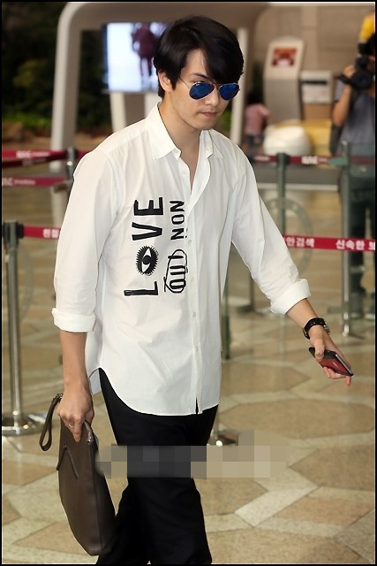 宋仲基權志龍金秀賢李敏鎬李鐘碩 韓國白衣男神全盤點【組圖】