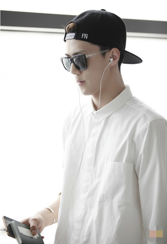 宋仲基權志龍金秀賢李敏鎬李鐘碩 韓國白衣男神全盤點【組圖】