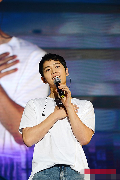 宋仲基權志龍金秀賢李敏鎬李鐘碩 韓國白衣男神全盤點【組圖】