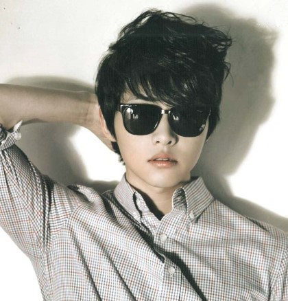 宋仲基李敏鎬宋慧喬權志龍金秀賢 韓星示范夏日必備單品墨鏡搭配【組圖】