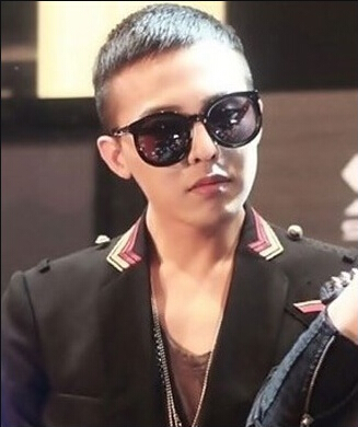 宋仲基李敏鎬宋慧喬權志龍金秀賢 韓星示范夏日必備單品墨鏡搭配【組圖】