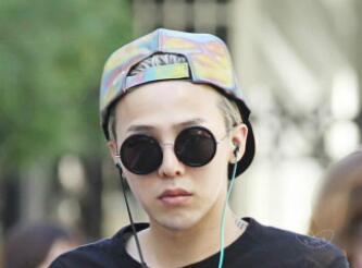 宋仲基李敏鎬宋慧喬權志龍金秀賢 韓星示范夏日必備單品墨鏡搭配【組圖】