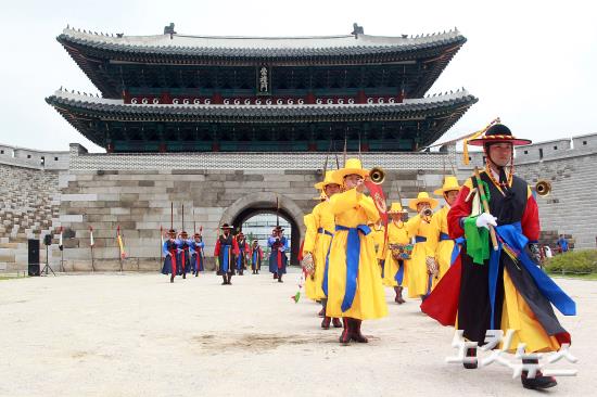 崇禮門把守儀式時隔8年重啟 游客可免費觀看【組圖】