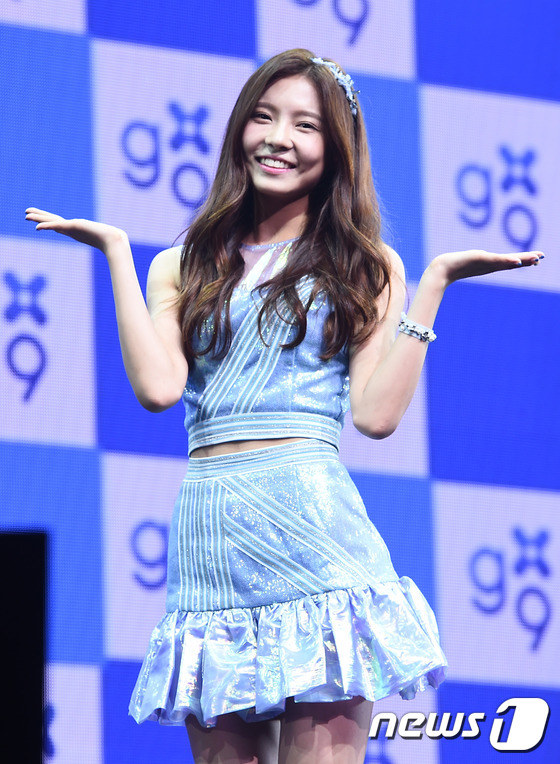韓國女團gugudan出道showcase 9名少女清新可愛【組圖】
