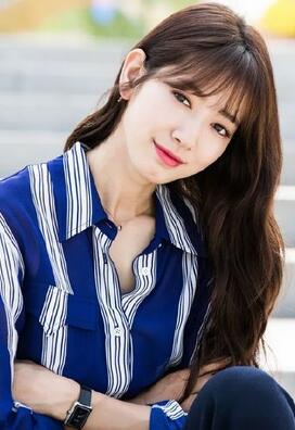 《Doctors》樸信惠PK李圣經 女一女二誰更美【組圖】