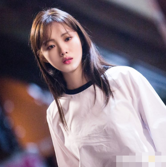 《Doctors》樸信惠PK李圣經 女一女二誰更美【組圖】