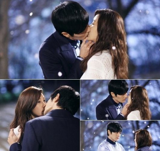 《任意依戀》金宇彬秀智“鼻尖kiss”引熱議 韓劇中經典浪漫吻戲盤點【組圖】