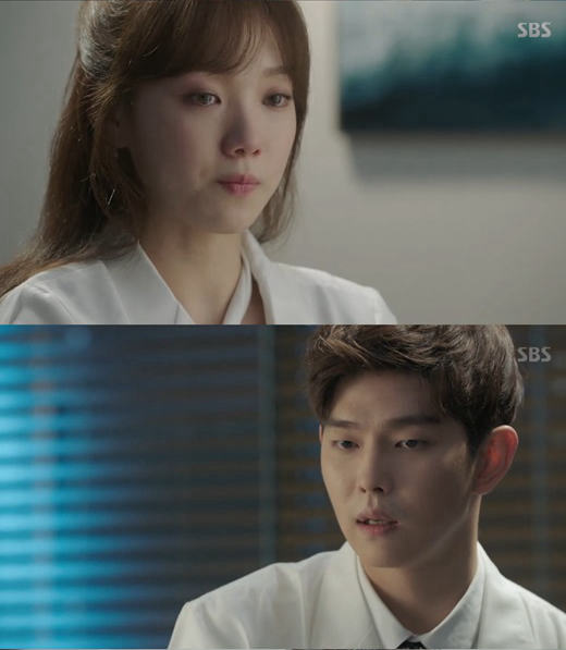 《Doctors》第7集收視率小幅下滑 金來沅變撩妹高手表白樸信惠【組圖】