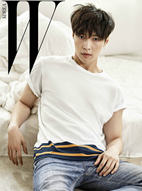 張藝興化身暖男登封面