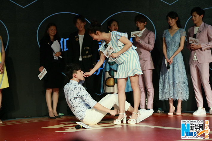 池昌旭出席《旋風少女2》開播發布會 與粉絲互動秀撩妹神技【組圖】