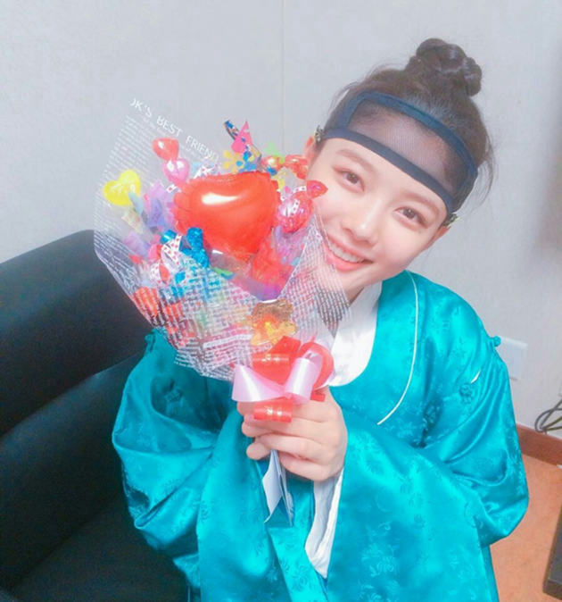 樸信惠秀智金裕貞金所炫李圣經 韓國90后零整容女星霸屏 【組圖】