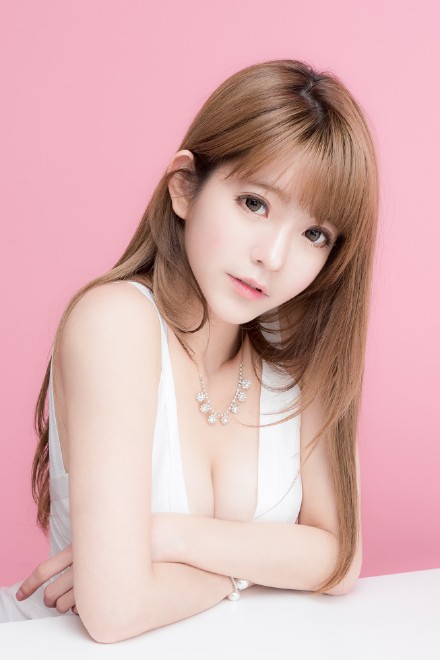 韓國顏值逆天美少女Yurisa進軍中國市場 驚艷美照全盤點【組圖】