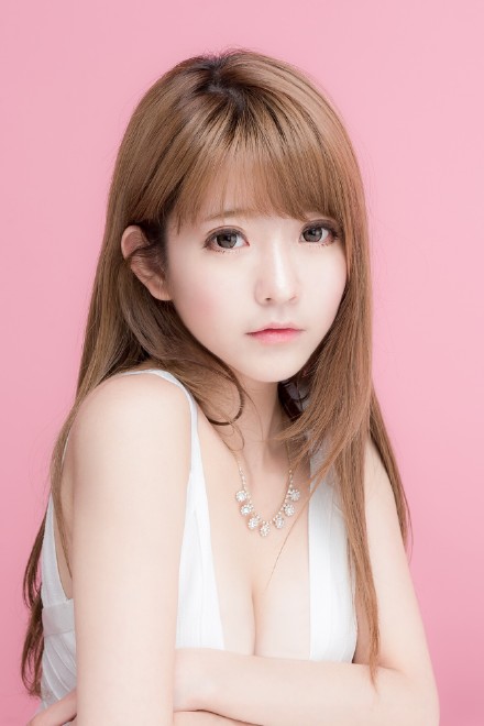 韓國顏值逆天美少女Yurisa進軍中國市場 驚艷美照全盤點【組圖】