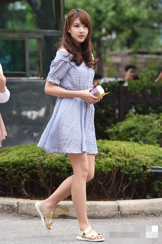 Gfriend、NCT12、Wonder Girls亮相“上班路” 偶像團體齊回歸【組圖】