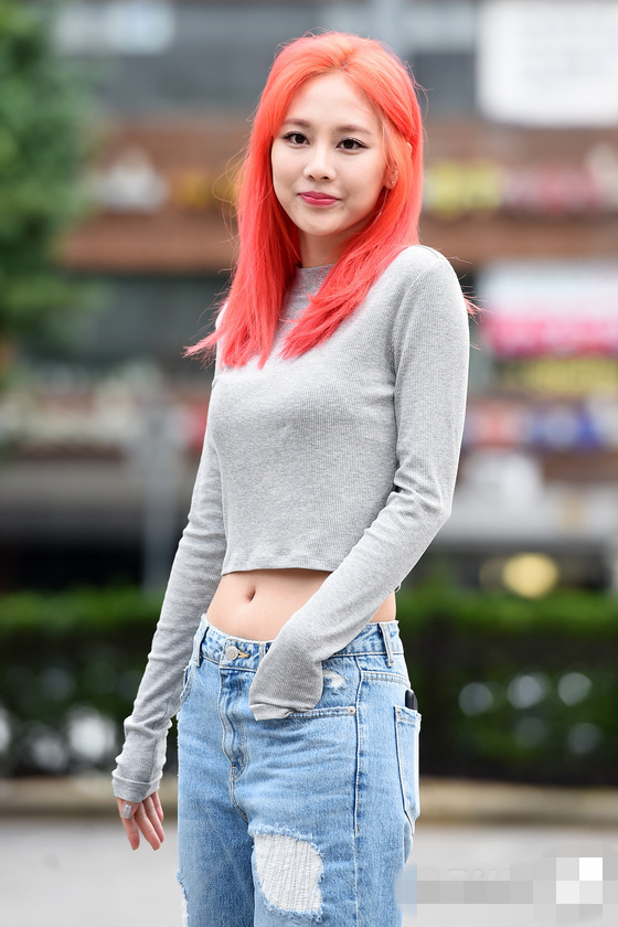 Gfriend、NCT12、Wonder Girls亮相“上班路” 偶像團體齊回歸【組圖】