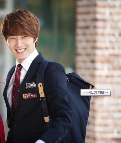 《老九門》陳偉霆領銜宋仲基李鐘碩霍建華胡歌 中韓男星制服造型盤點【組圖】