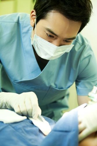 《老九門》陳偉霆領銜宋仲基李鐘碩霍建華胡歌 中韓男星制服造型盤點【組圖】