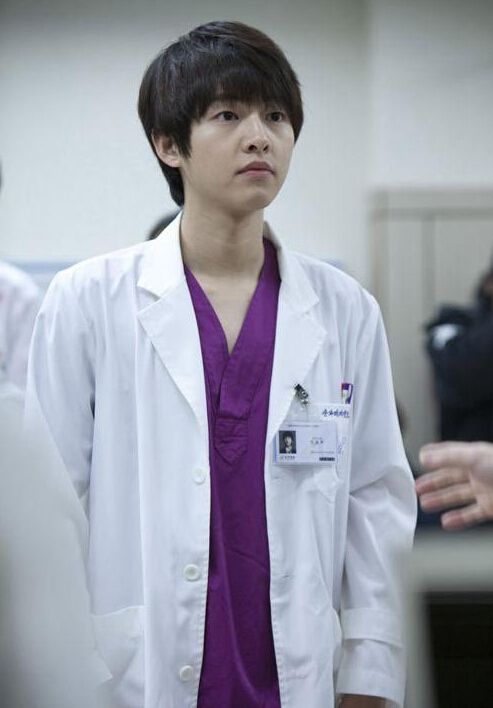 《老九門》陳偉霆領銜宋仲基李鐘碩霍建華胡歌 中韓男星制服造型盤點【組圖】