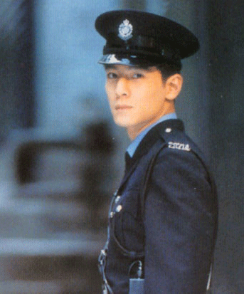 《老九門》陳偉霆領銜宋仲基李鐘碩霍建華胡歌 中韓男星制服造型盤點【組圖】