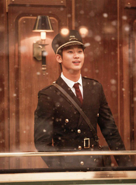 《老九門》陳偉霆領銜宋仲基李鐘碩霍建華胡歌 中韓男星制服造型盤點【組圖】