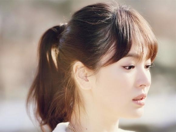 《W-兩個世界》韓孝周領銜樸信惠宋慧喬秀智 四步輕松打造女神同款空氣劉?！窘M圖】