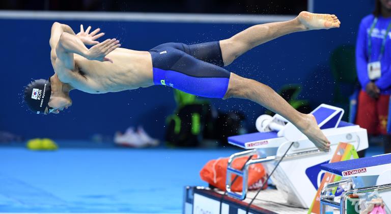 沖刺里約奧運！韓國游泳代表隊加緊訓練【組圖】