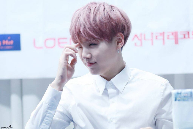 王嘉爾bigbang權志龍EXO伯賢燦烈世勛 韓國愛豆炫酷發色盤點【組圖】