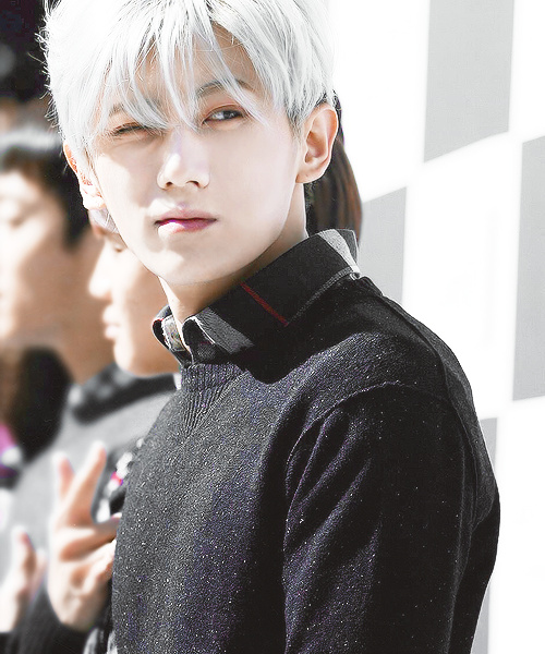 王嘉爾bigbang權志龍EXO伯賢燦烈世勛 韓國愛豆炫酷發色盤點【組圖】