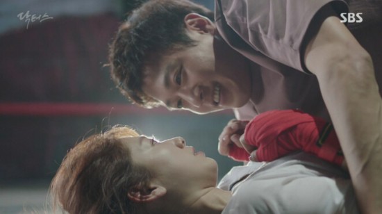 韓劇男主也有洪荒之力！李鐘碩金來沅樸海鎮宋仲基撩妹神技大盤點【組圖】