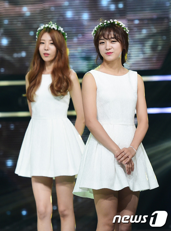 《冠軍秀》Gfriend奪冠女團爭奇斗艷 泫雅solo舞臺性感依舊【組圖】