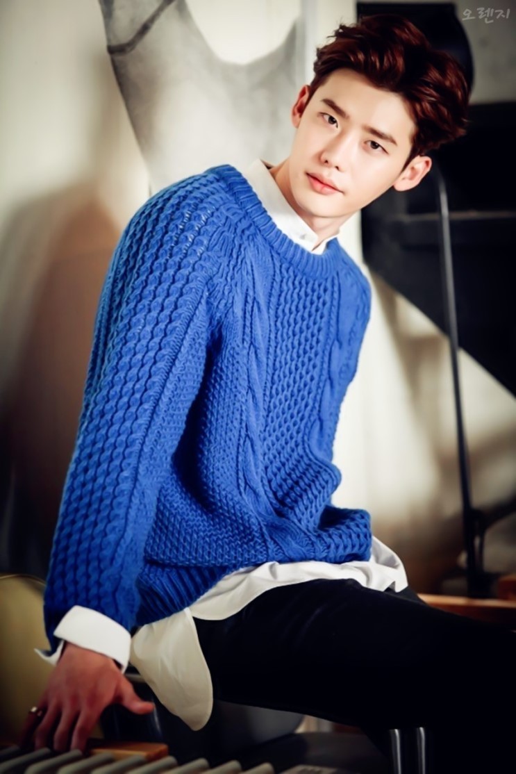 《W-兩個世界》李鐘碩時尚 戲內戲外演繹型男養成記【組圖】