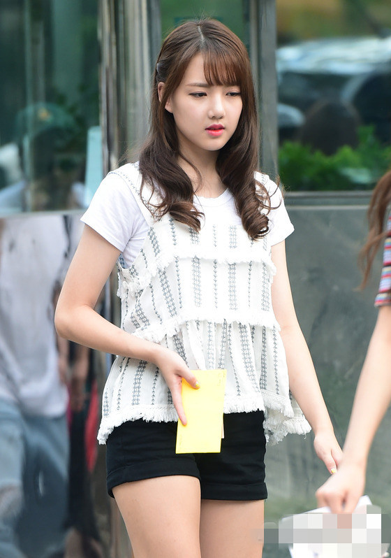 Gfriend泫雅亮相“上班路” I.O.I清早就化厚重眼妝【組圖】