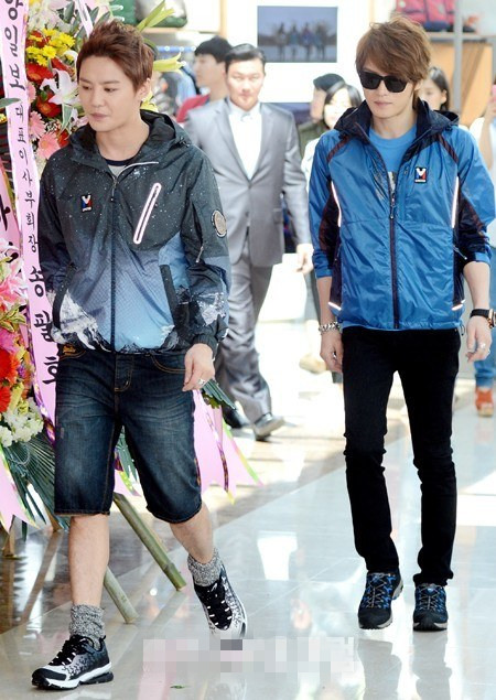 樸信惠李鐘碩韓孝周宋仲基 男神女神穿運動裝活力四射【組圖】