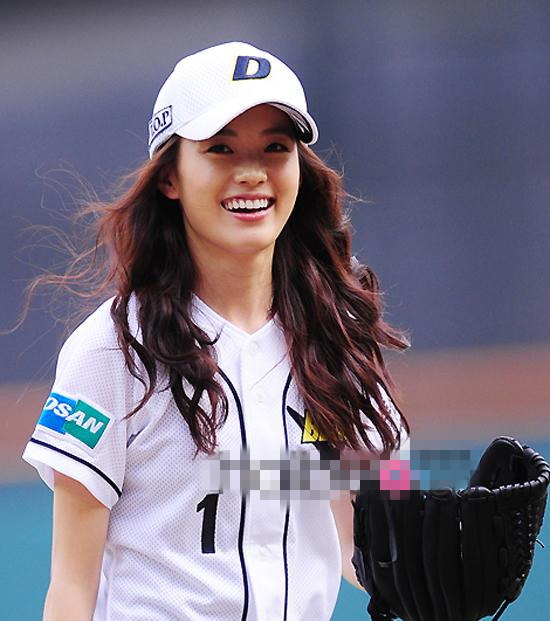 樸信惠李鐘碩韓孝周宋仲基 男神女神穿運動裝活力四射【組圖】