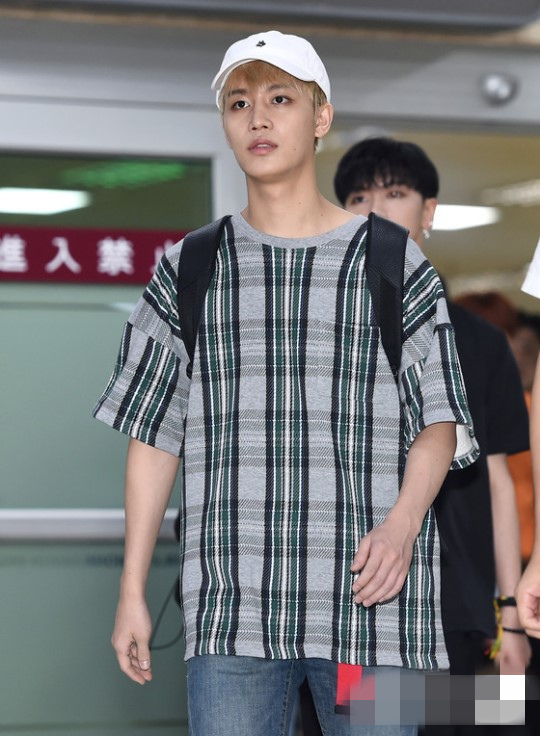SHINee、NCT結束家族演唱會返韓 人氣火爆獲大批粉絲接機【組圖】