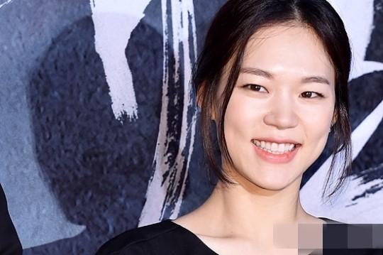 單眼皮也美翻！《灰姑娘與四騎士》樸素丹再掀單眼皮女主熱潮【組圖】