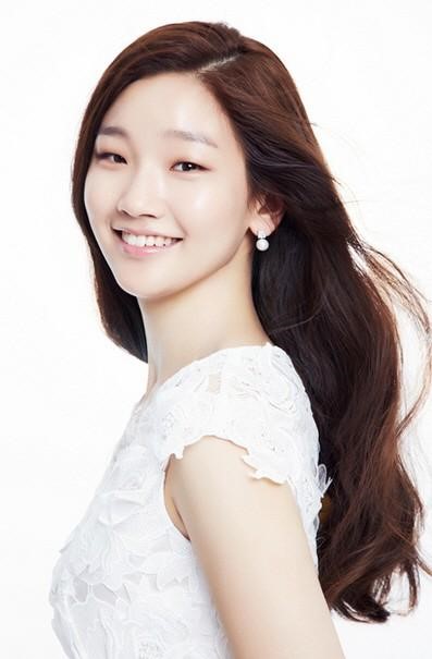 單眼皮也美翻！《灰姑娘與四騎士》樸素丹再掀單眼皮女主熱潮【組圖】