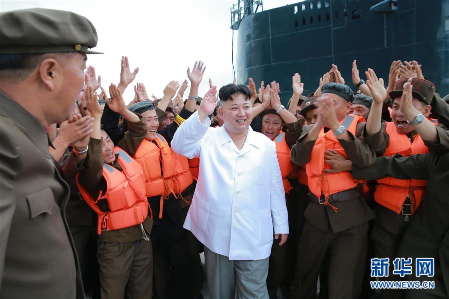 朝鮮成功進行潛射導彈發射試驗【組圖】