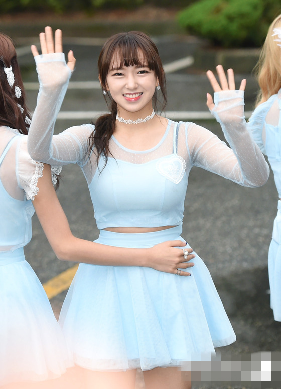 NCT DREAM首次亮相“上班路”宇宙少女小清新IOI時尚可愛【組圖】