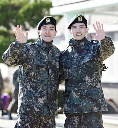 《微微一笑很傾城》楊洋軍藝出身 李鐘碩李準基宋仲基等韓星軍裝照帥翻天【組圖】