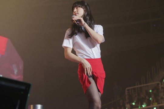 權志龍王嘉爾劉在石張藝興胡歌 男星穿女裝美翻天還是辣眼睛？【組圖】