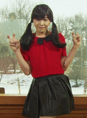 權志龍王嘉爾劉在石張藝興胡歌 男星穿女裝美翻天還是辣眼睛？【組圖】