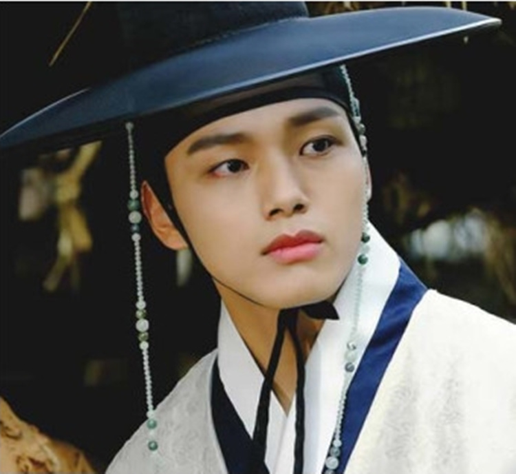 《微微一笑很傾城》楊洋再接古裝劇 現代古裝皆相宜的中韓男星盤點【組圖】