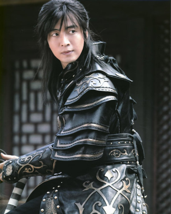 《微微一笑很傾城》楊洋再接古裝劇 現代古裝皆相宜的中韓男星盤點【組圖】