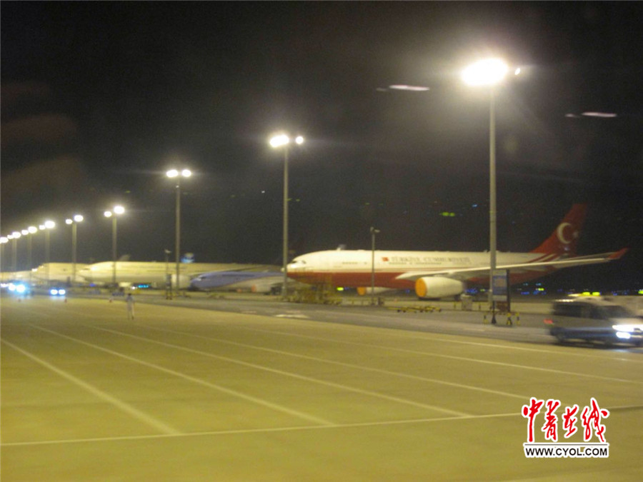 杭州蕭山國際機場G20杭州峰會專機一字排開。（中國青年報·中青在線記者李劍平攝）