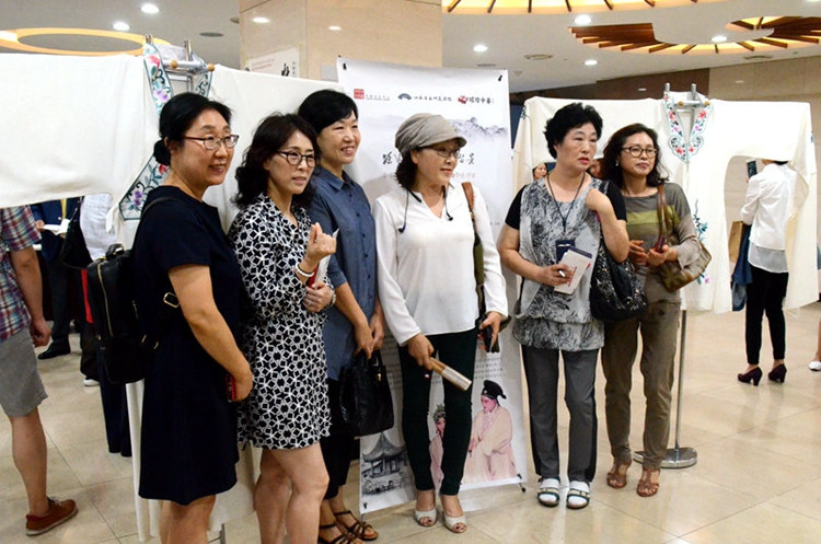 紀念湯顯祖逝世400周年 昆劇《牡丹亭》“驚夢”首爾【組圖】