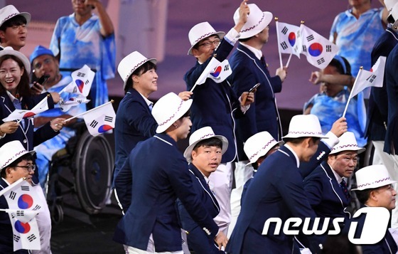 里約殘奧會開幕 韓國體育代表團入場【組圖】