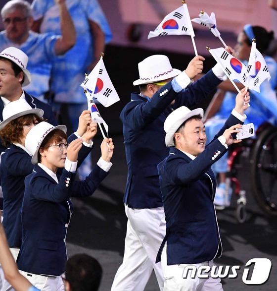 里約殘奧會開幕 韓國體育代表團入場【組圖】