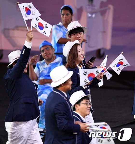 里約殘奧會開幕 韓國體育代表團入場【組圖】