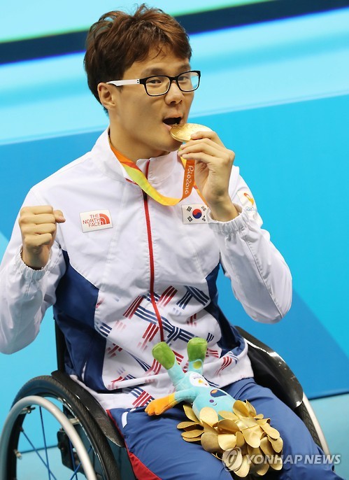 【里約殘奧會】韓國選手趙基成奪得男子100米自由泳金牌